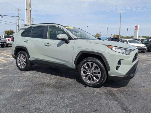 2020 Toyota RAV4 XLE Premium