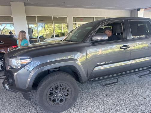 2022 Toyota Tacoma SR5