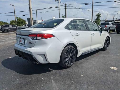 2024 Toyota Corolla Hybrid LE