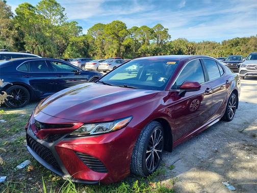 2018 Toyota Camry SE