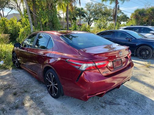 2018 Toyota Camry SE