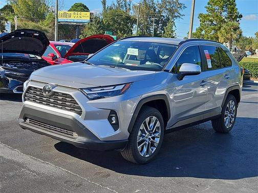 2025 Toyota RAV4 XLE Premium