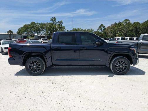 2025 Toyota Tundra Hybrid Platinum