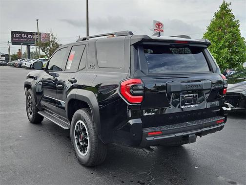 2025 Toyota 4Runner TRD Off Road
