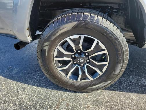 2020 Toyota Tacoma TRD Sport