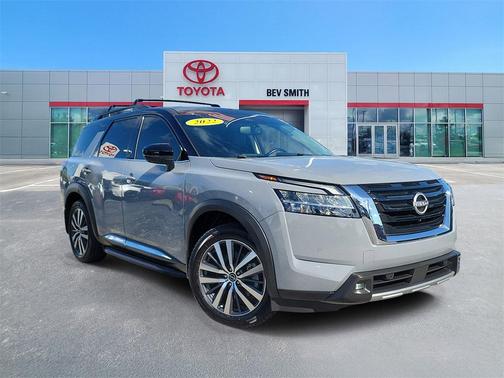 2022 Nissan Pathfinder Platinum 4WD
