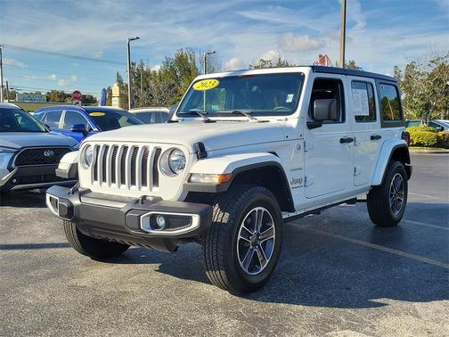 2023 Jeep Wrangler 4-Door Sahara 4x4