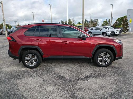 2024 Toyota RAV4 Hybrid LE
