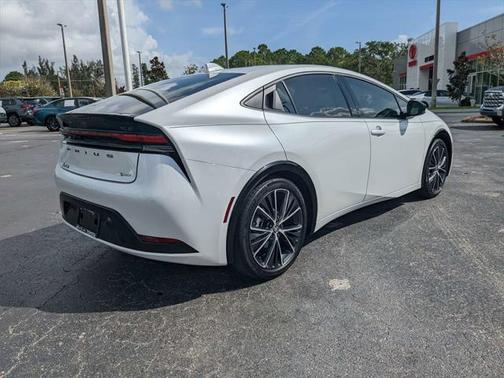 2023 Toyota Prius XLE