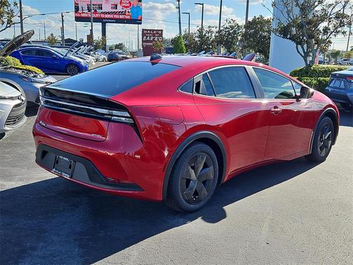 2026 Toyota Prius Plug-In Hybrid SE