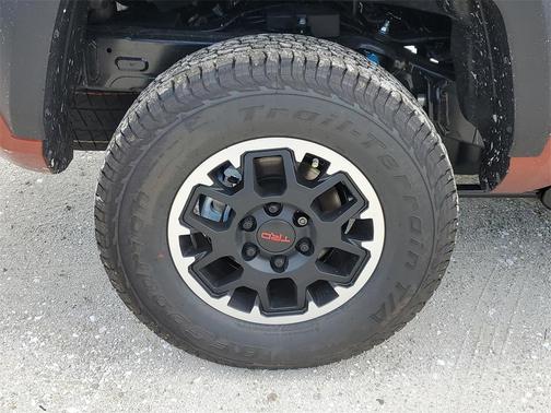 2025 Toyota Tacoma TRD Off Road