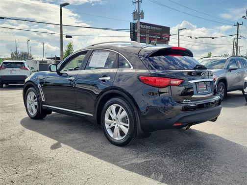2015 INFINITI QX70 Base