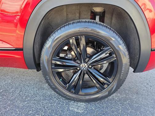 2023 Volkswagen Atlas Cross Sport 3.6L V6 SEL R-Line