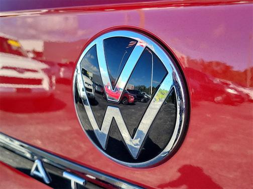 2023 Volkswagen Atlas Cross Sport 3.6L V6 SEL R-Line