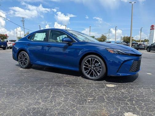 2025 Toyota Camry XLE