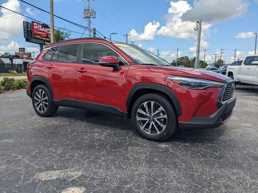 2022 Toyota Corolla Cross XLE
