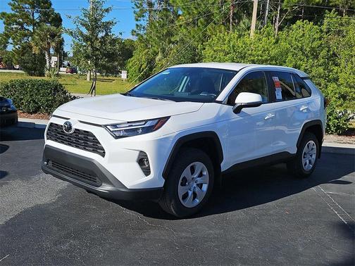 2025 Toyota RAV4 LE