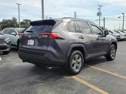2024 Toyota RAV4 Hybrid XLE