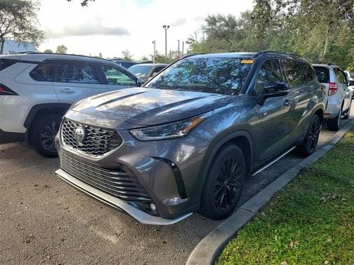 2023 Toyota Highlander XSE
