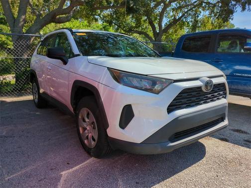 2021 Toyota RAV4 LE
