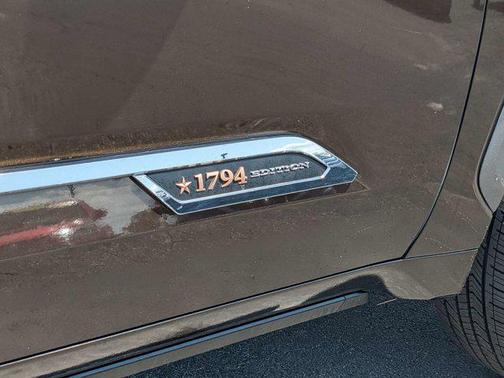 2022 Toyota Tundra Hybrid 1794 Edition