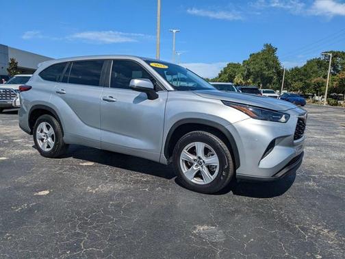 2023 Toyota Highlander L