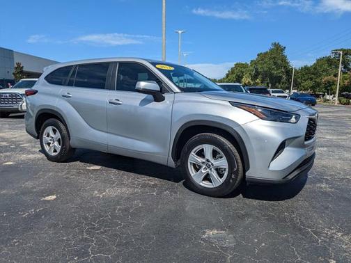 2023 Toyota Highlander L