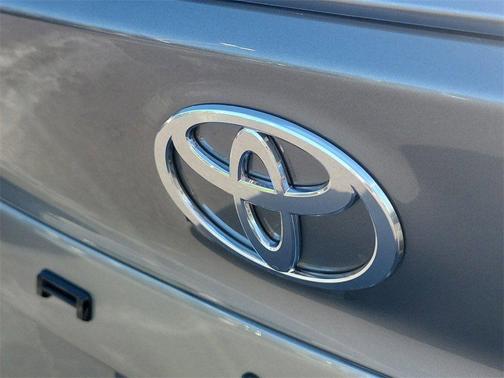 Heavy Metal 2026 Toyota Camry SE