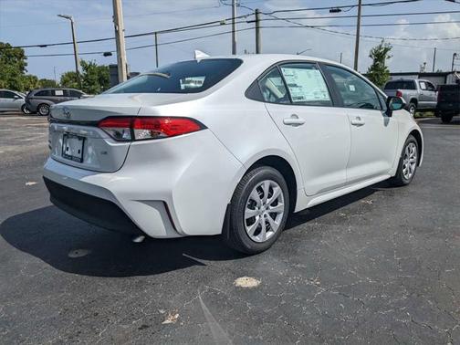 2025 Toyota Corolla LE