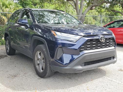 2022 Toyota RAV4 XLE