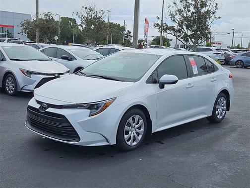 2025 Toyota Corolla LE