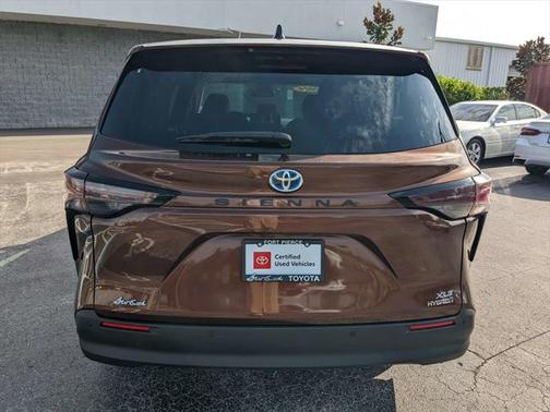 2024 Toyota Sienna XLE 7 Passenger