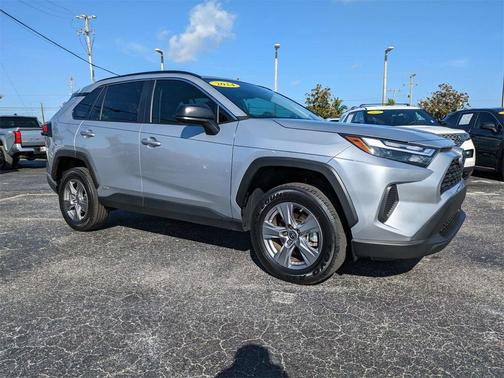 2024 Toyota RAV4 Hybrid LE