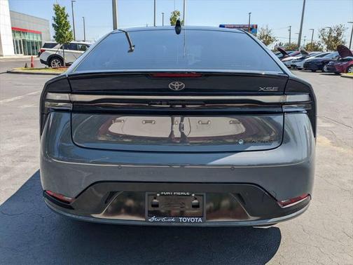 2024 Toyota Prius Prime SE