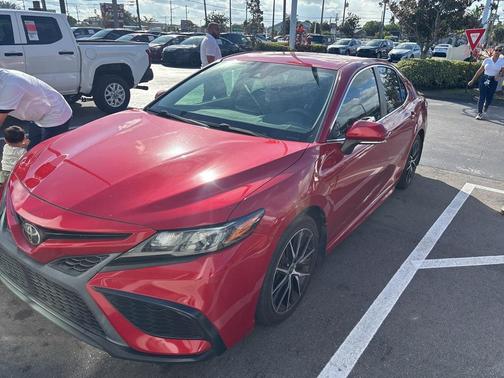 2022 Toyota Camry SE