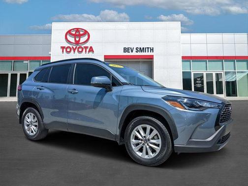 2023 Toyota Corolla Cross LE