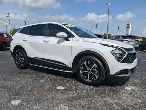 2023 Kia Sportage EX