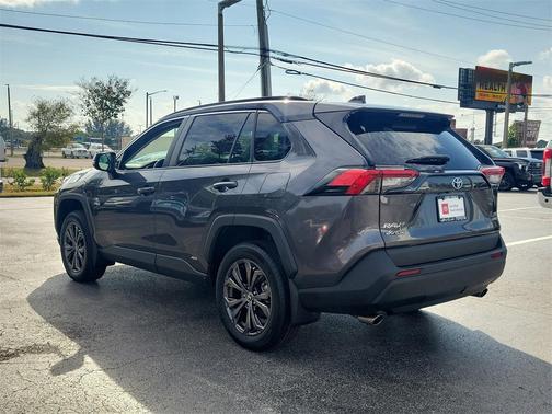 2024 Toyota RAV4 Hybrid XLE Premium