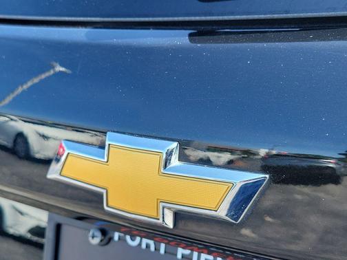 Black Metallic 2024 Chevrolet Equinox 1LT