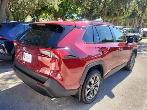 2024 Toyota RAV4 Hybrid XLE Premium