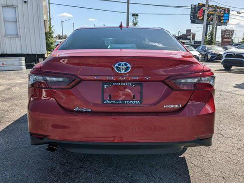 2024 Toyota Camry Hybrid XLE