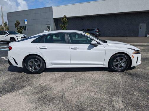2024 Kia K5 LXS