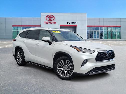 2024 Toyota Highlander Hybrid Platinum