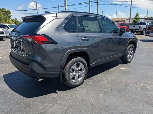 2025 Toyota RAV4 XLE