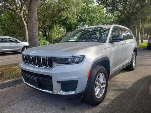 2023 Jeep Grand Cherokee L Laredo