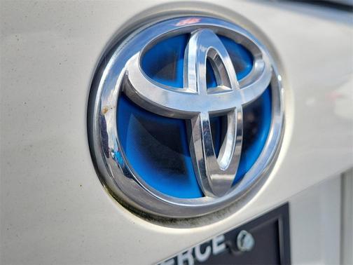 2016 Toyota Prius Three