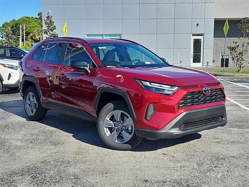 2025 Toyota RAV4 Hybrid LE