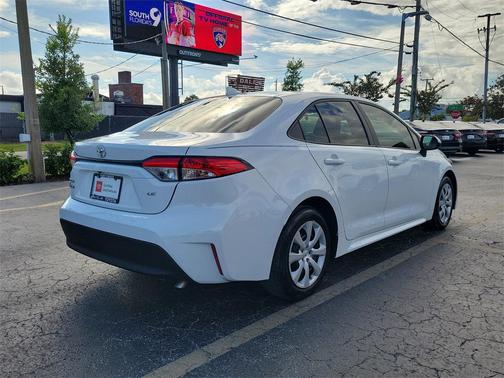 2025 Toyota Corolla LE