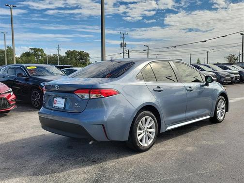 2025 Toyota Corolla Hybrid LE