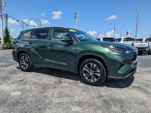 2024 Toyota Highlander XLE